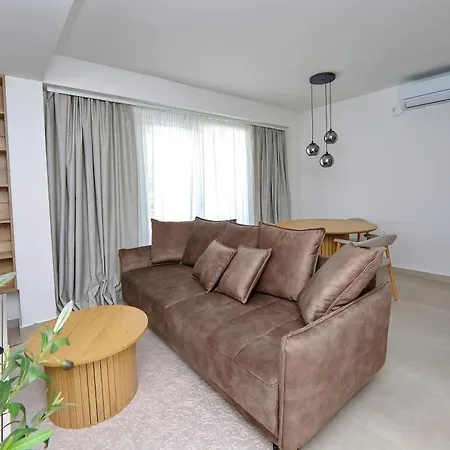 Angelo Apartment